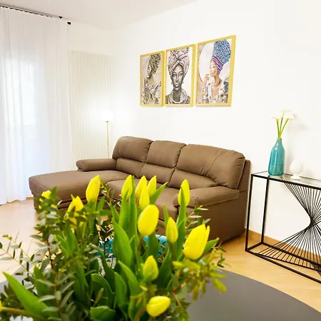 300 M From Old Town - Very Finished, Free Parking Appartement Lecce