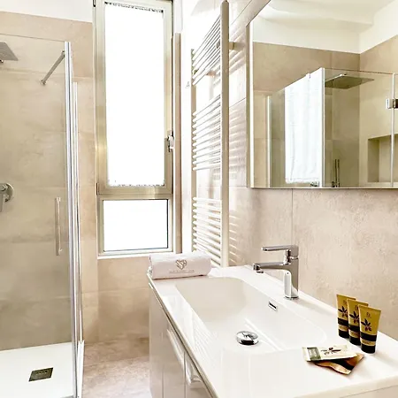 300 M From Old Town - Very Finished, Free Parking Appartement *